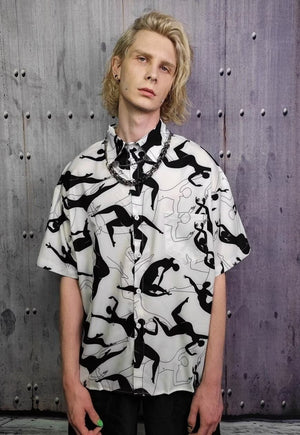 Geometric wide shirt statue print short sleeve top in white