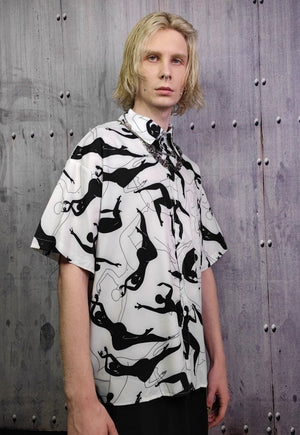 Geometric wide shirt statue print short sleeve top in white