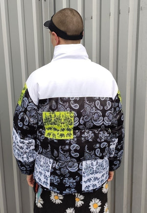 Paisley print bomber bandana puffer jacket in white black