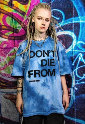 Ti-dye t-shirt Y2K heart breaker slogan tee in cloud blue