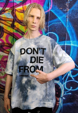 Tie-dye t-shirt heart breaker slogan tee in grey blue