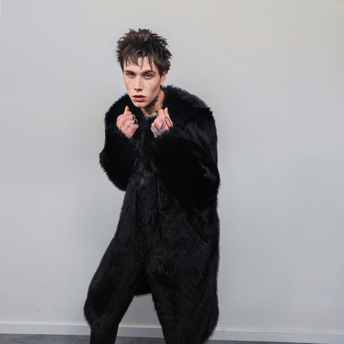 Long faux fur coat handmade fluffy luxury bomber premium fleece jacket detachable sleeve trench in black