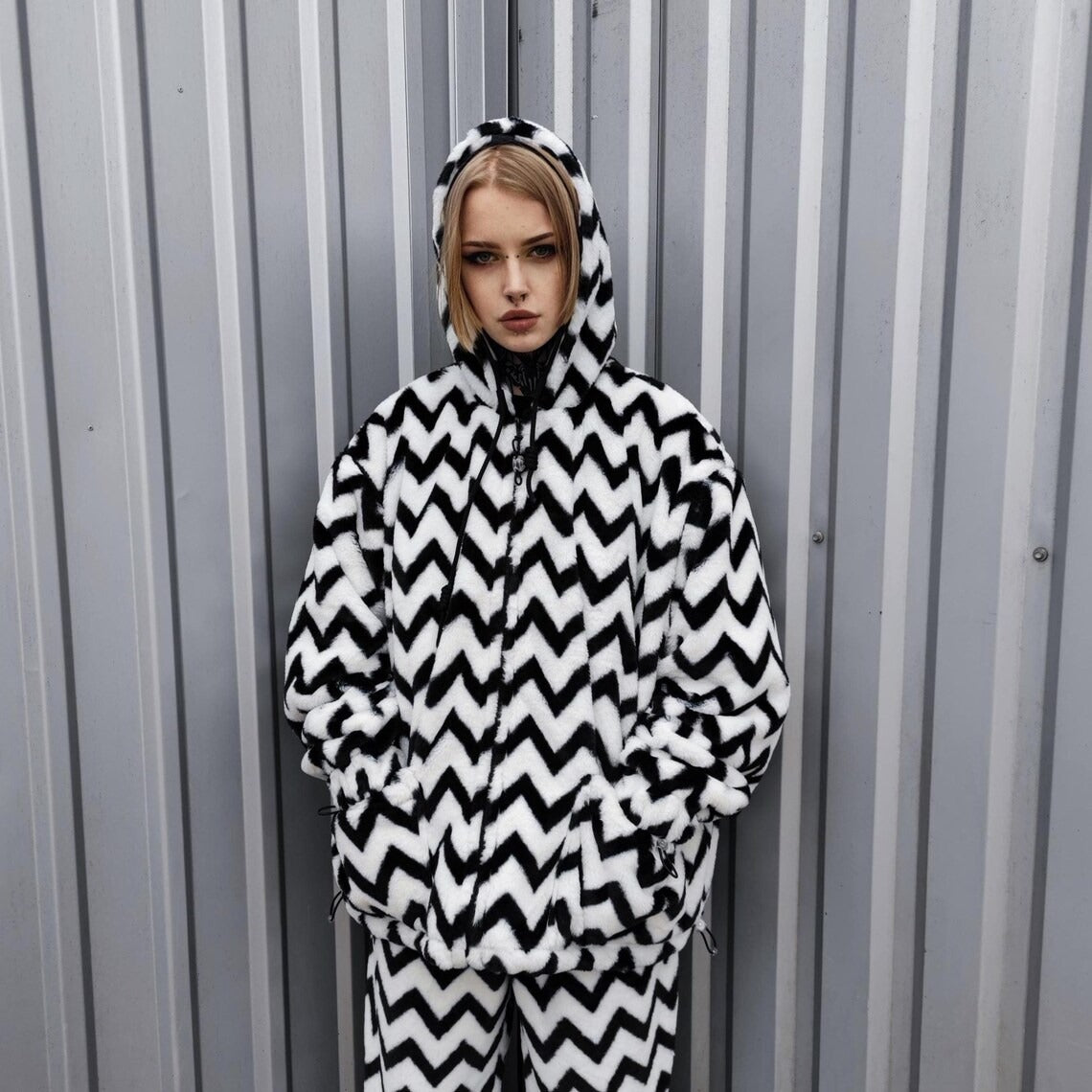 Zigzag fleece jacket hooded geometric bomber luxury grunge coat detachable sleeves handmade stripe pattern overcoat fuzzy festival set white
