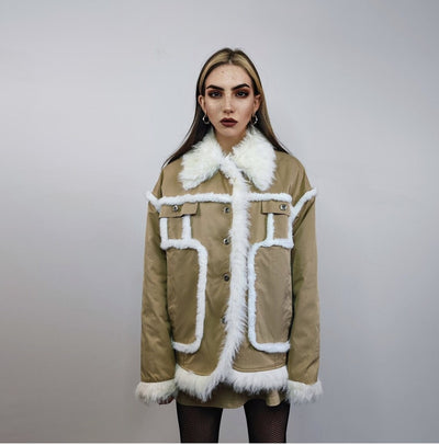 Luxury faux fur finish jacket contrast coat hiking style bomber short fluffy coat festival fleece overcoat gorpcore peacoat beige white