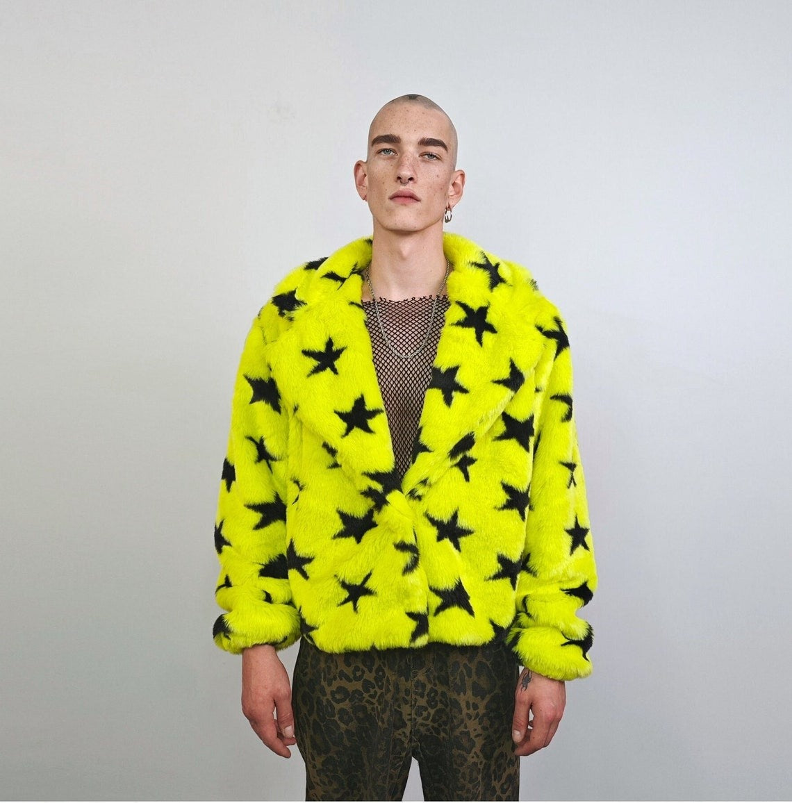 Star print coat yellow fauxfur geometric cropped bomber fluffy carnival fleece detachable sleeves festival jacket short psychedelic overcoat