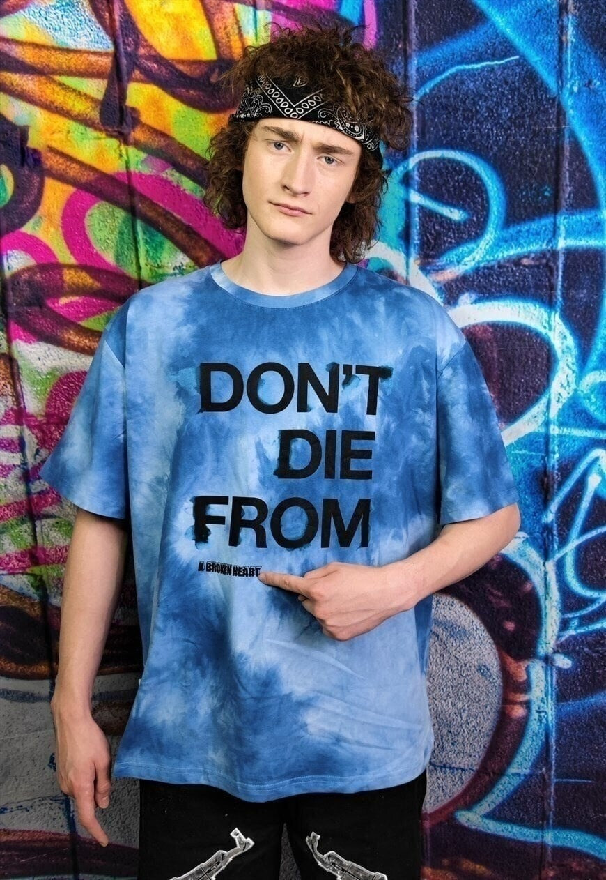 Ti-dye t-shirt Y2K heart breaker slogan tee in cloud blue