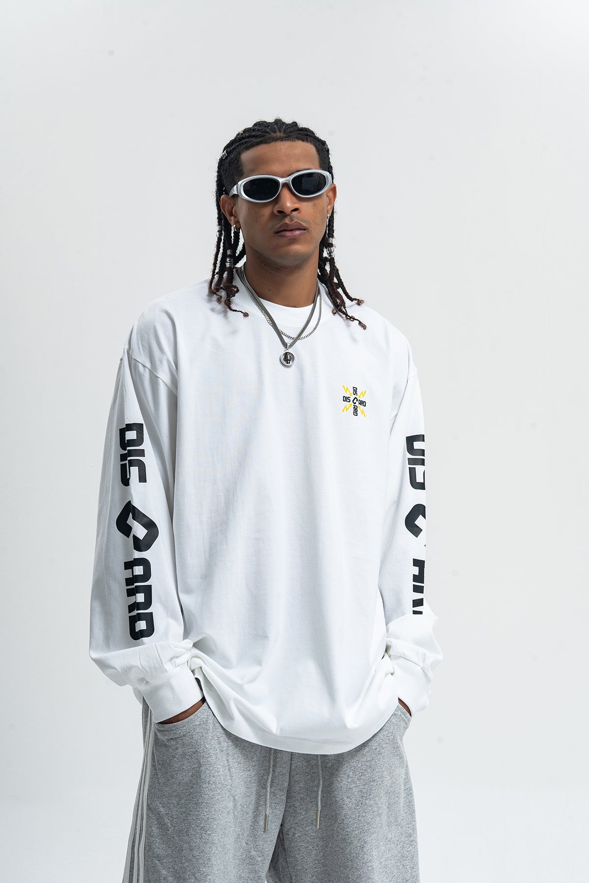 Discard slogan jumper long sleeve grunge t-shirt thunder print top in black