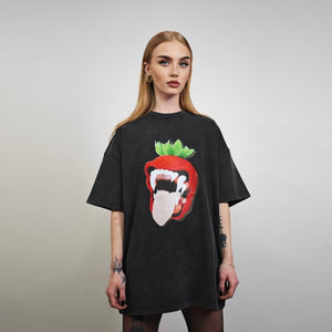 Vampire t-shirt fang print tee red lipstick top vintage grey