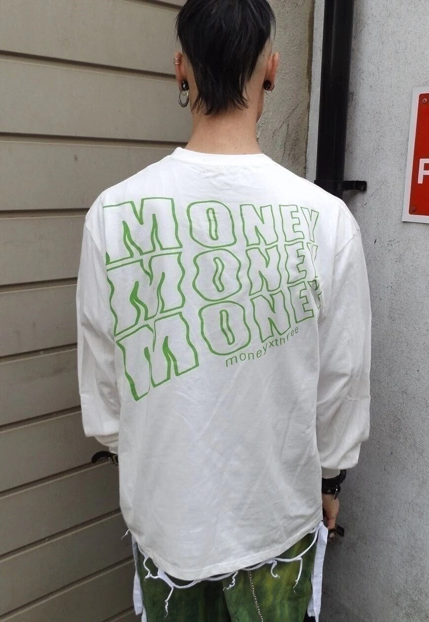 Distorted skull tee skeleton bones long sleeve t-shirt white