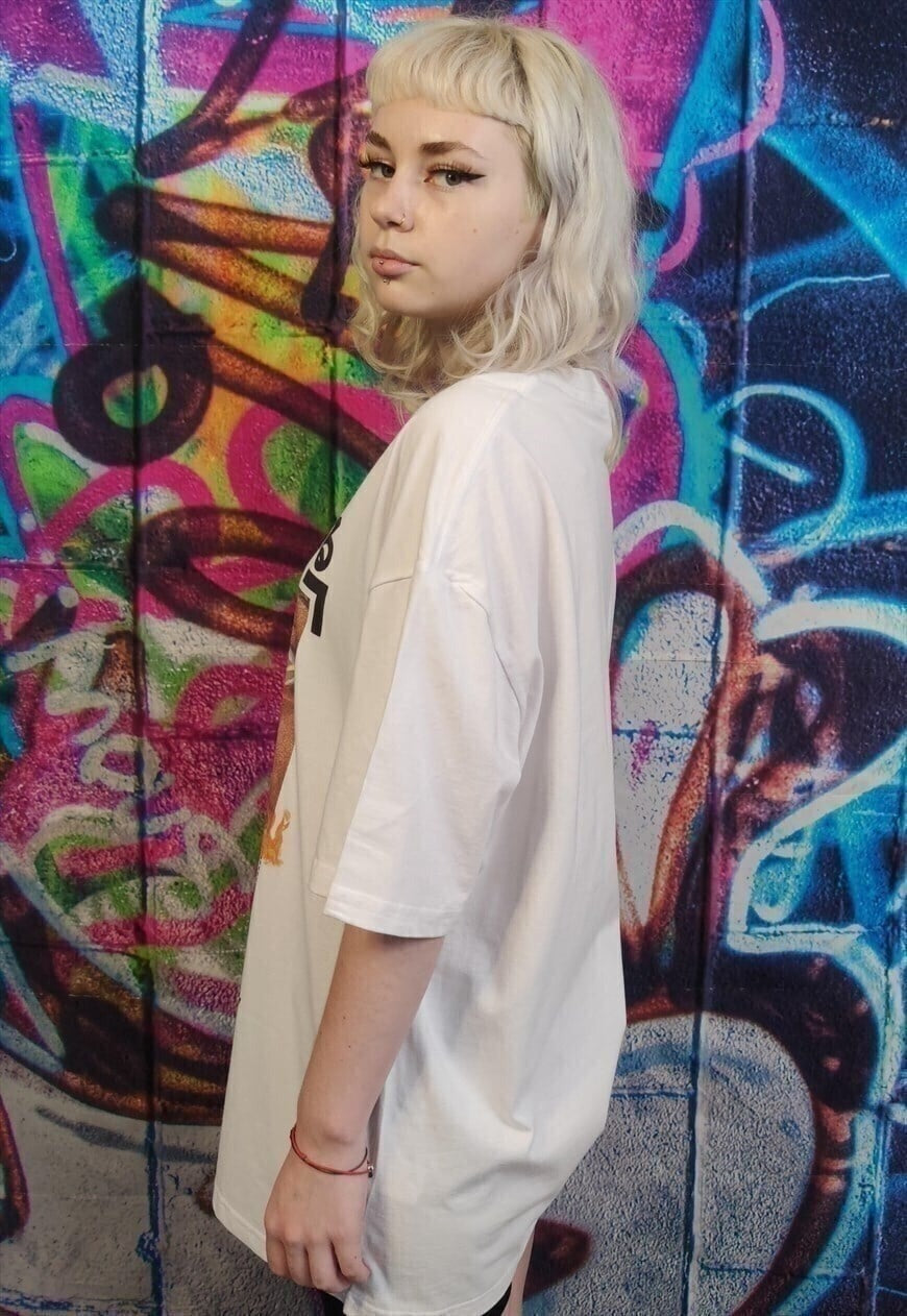 Grunge graffiti print tee Korean slogan t-shirt in white