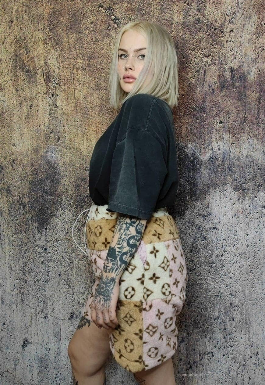 Contrast fleece shorts reworked faux fur fluffy pants cream