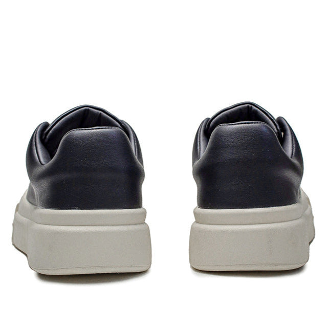 Platform skater shoes black faux leather round toe chunky sole sneakers grunge punk rocker trainers