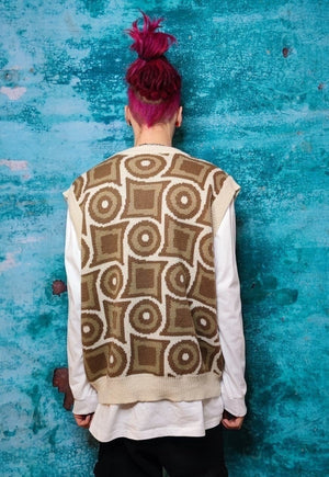 Geometric print sleeveless sweater preppy cardigan in brown