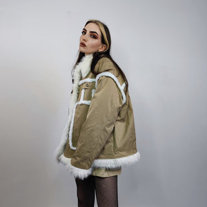 Luxury faux fur finish jacket contrast coat hiking style bomber short fluffy coat festival fleece overcoat gorpcore peacoat beige white