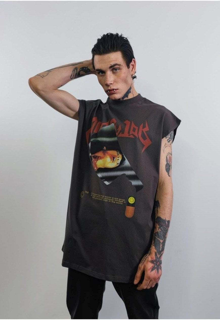 Gothic sleeveless t-shirt knife print tank top surfer vest