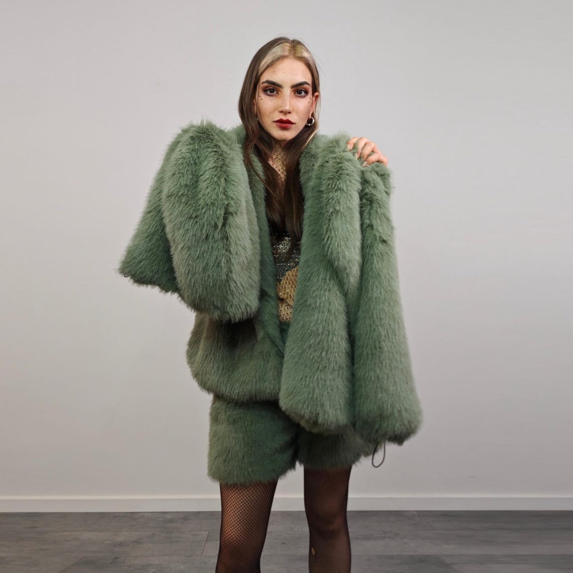 Green faux fur coat shaggy cropped trench short going out jacket fuzzy grunge detachable sleeves handmade luxury festival overcoat fleece