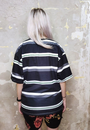 Retro stripe t-shirt thin zigzag tee in black purple