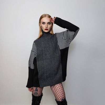 Grunge turtleneck hound-tooth sweater contrast stitching edgy jumper oversize knitted top raised neck sweat cable knitwear pullover in grey