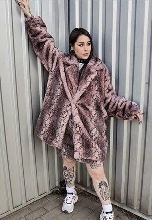 Luxury faux fur snake coat python print bomber handmade detachable fluffy jacket fleece puffer premium grunge trench in pastel pink