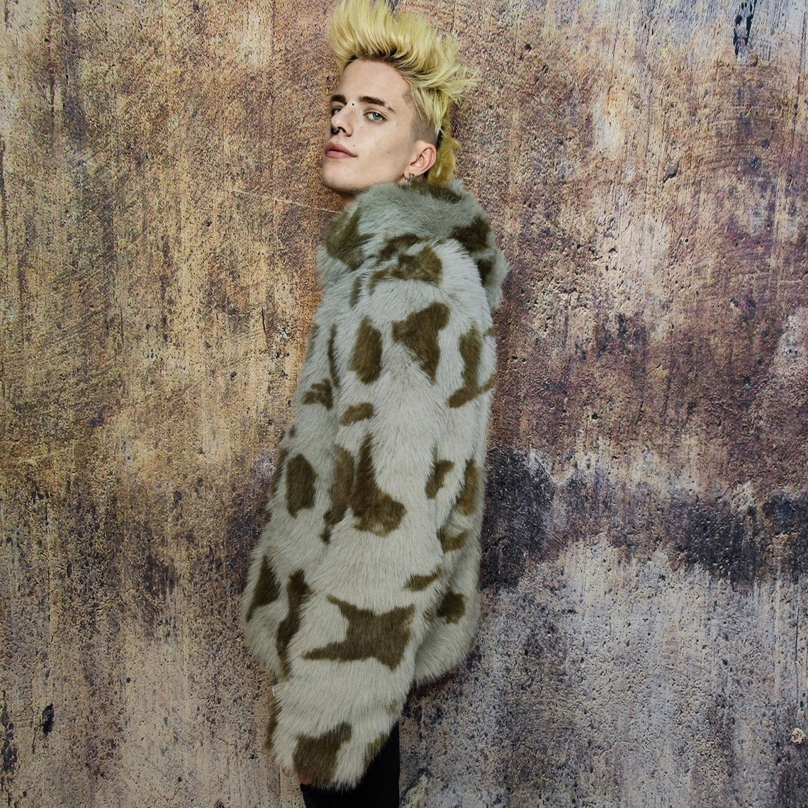 Faux fur cow coat fluffy cowhide trench jacket short shaggy animal print bomber festival varsity party fleece peacoat catwalk duffle brown