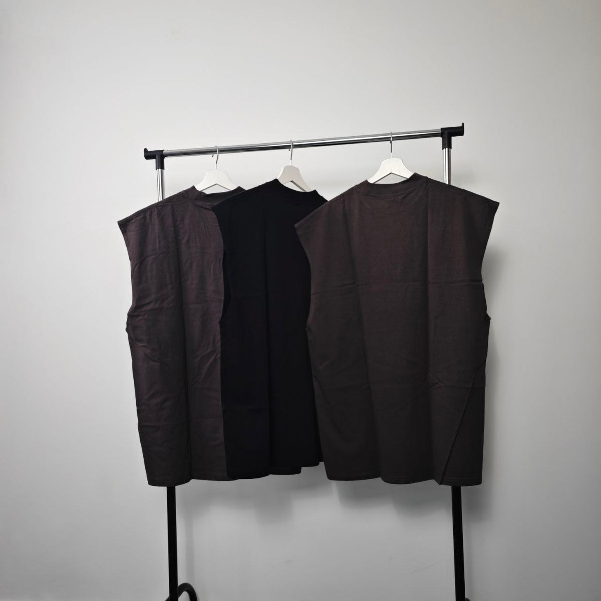 Scary  sleeveless t-shirt tank top surfer vest vintage wash sample sale 3 for 2