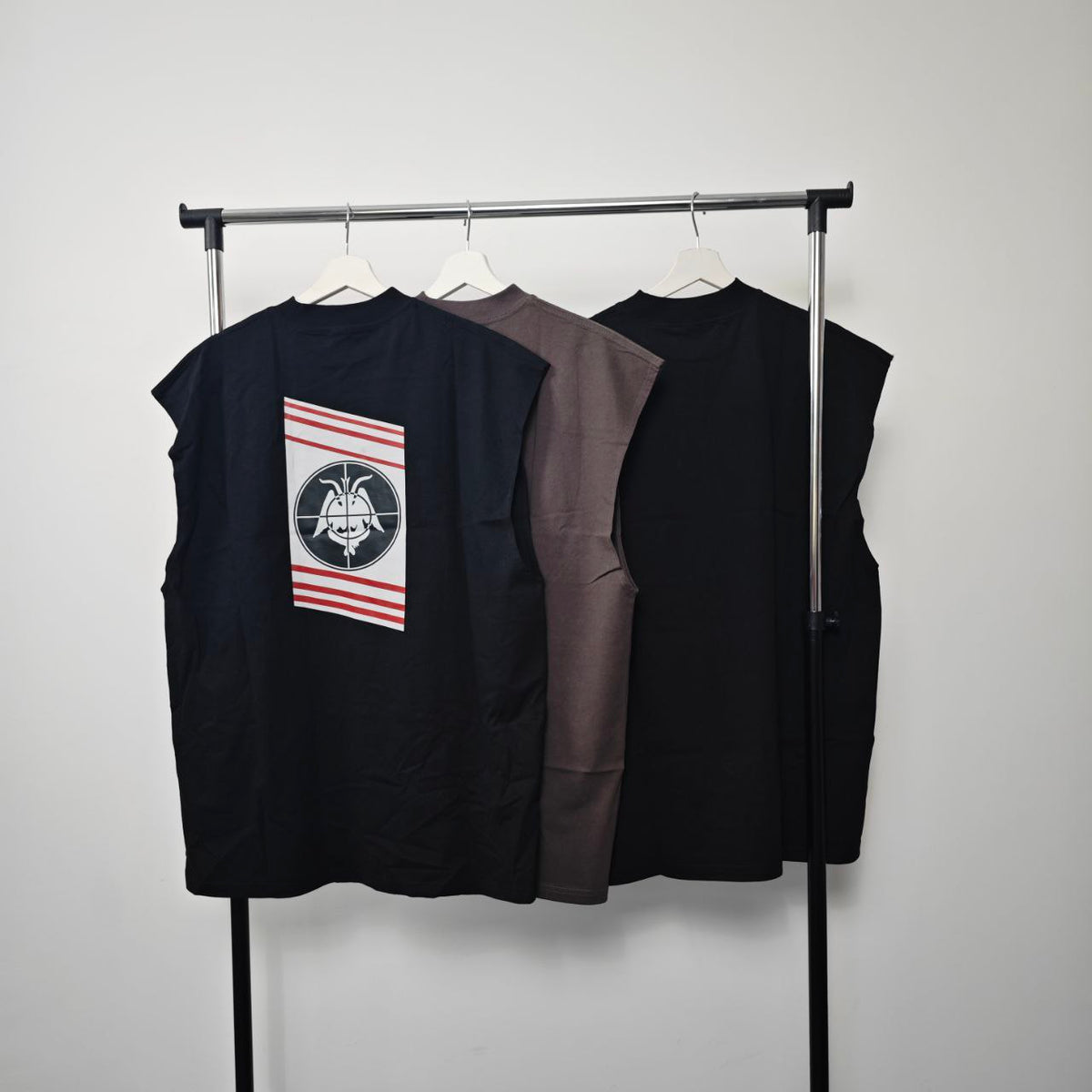 Rapper sleeveless t-shirt tank top surfer vest vintage wash sample sale 3 for 2