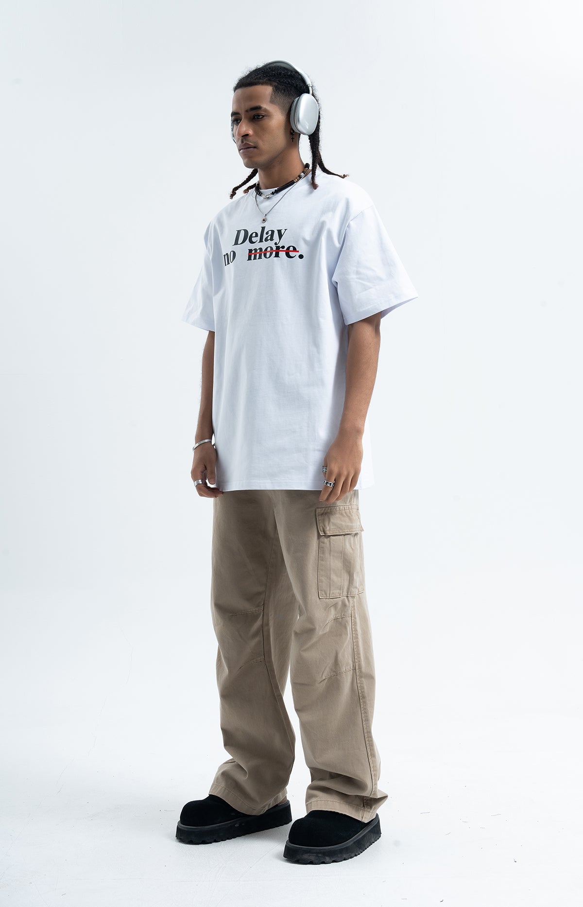 Motivational t-shirt delay no more slogan top in black