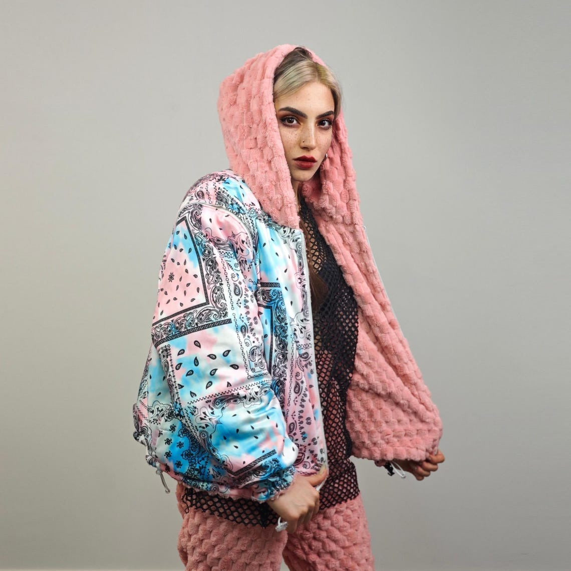 Pink fleece jacket reversible paisley hood bandanna bomber retro geometric cashew print coat detachable sleeves overcoat fluffy festival set