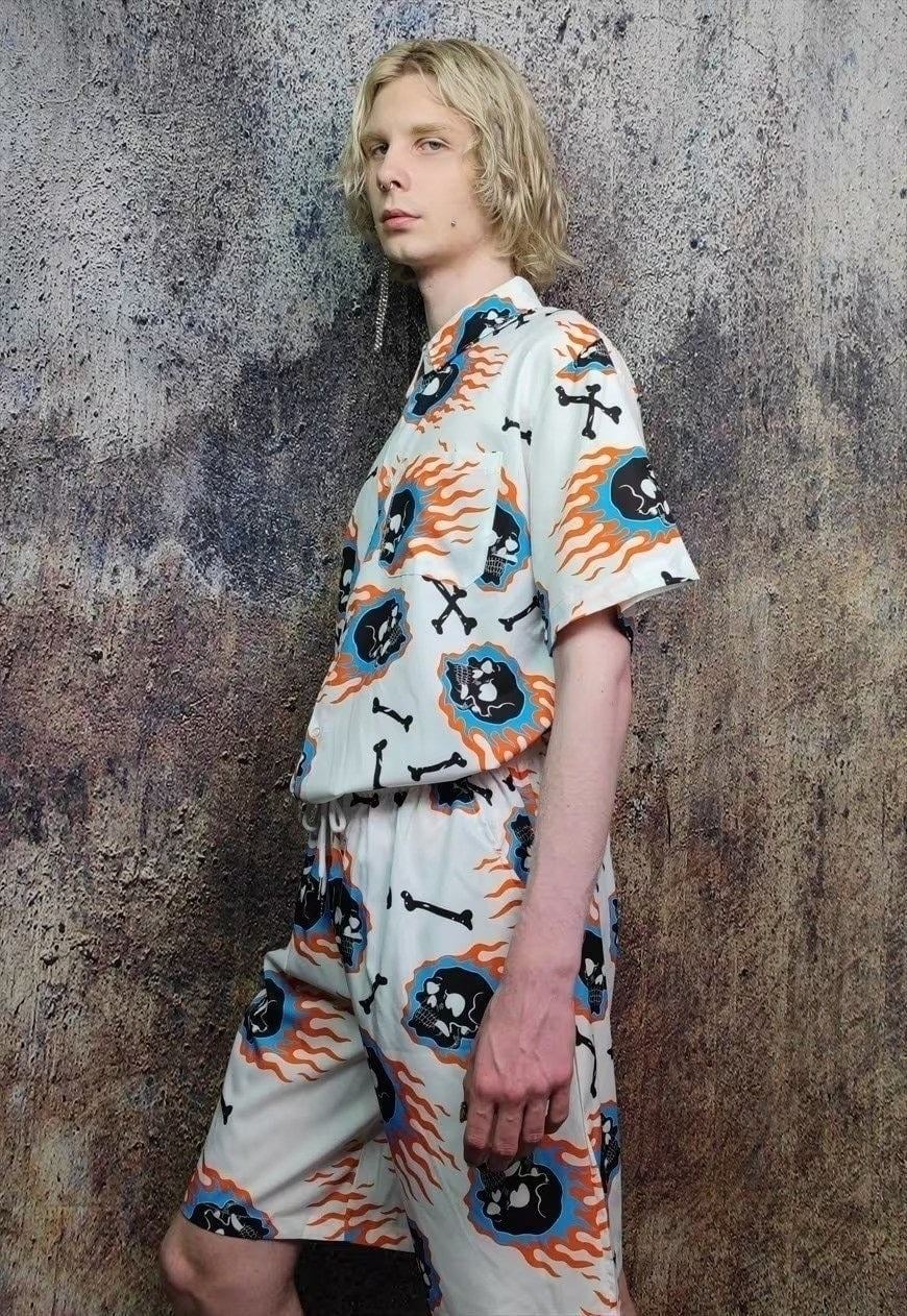 Skull shorts skeleton bones print crop board pants in white