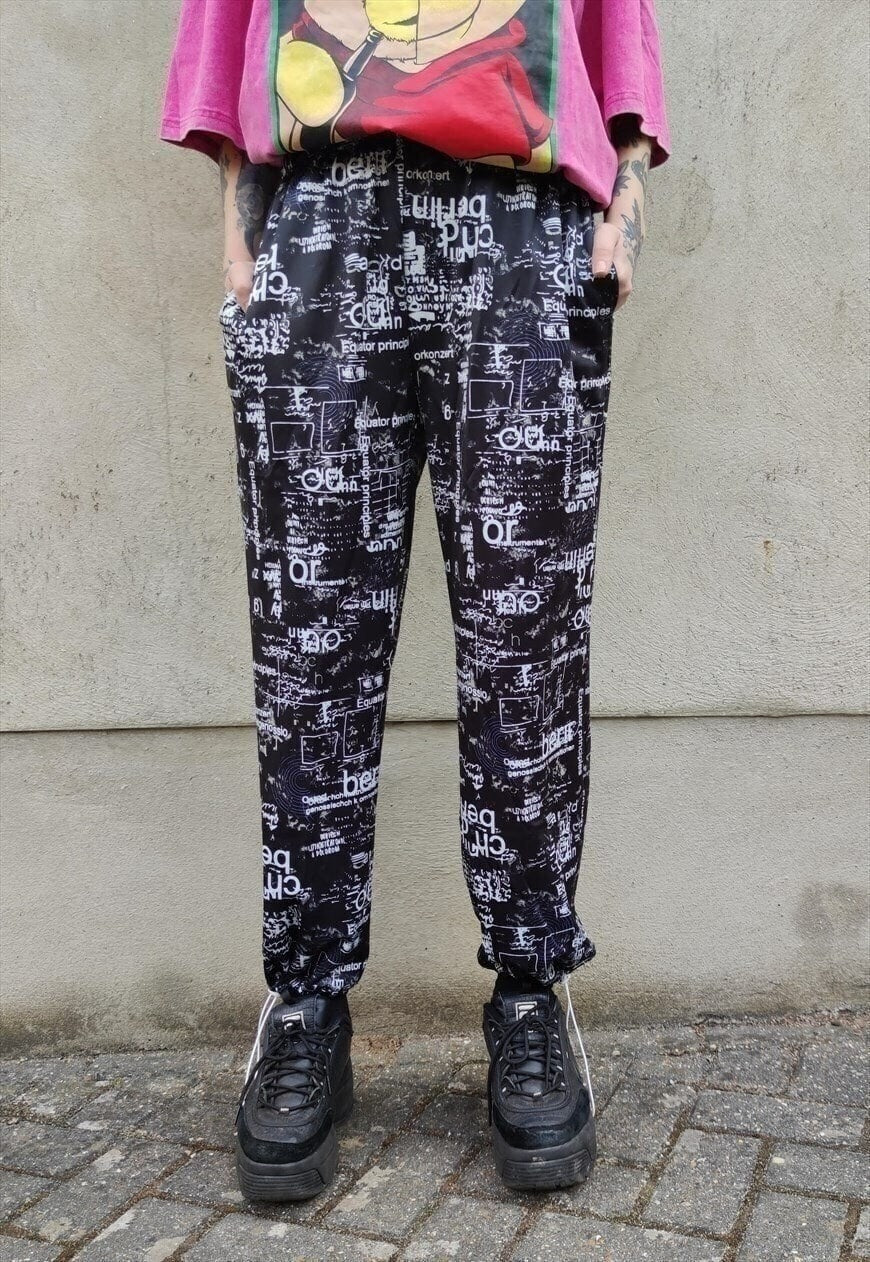 Straight fit graffiti print joggers beam overalls in black