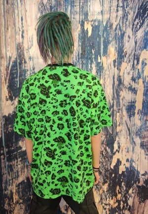 Leopard print tee fluorescent graffiti slogan t-shirt green