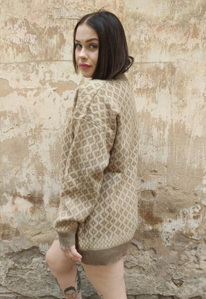 Geometric sweater 90s retro diamond jumper in dirty brown