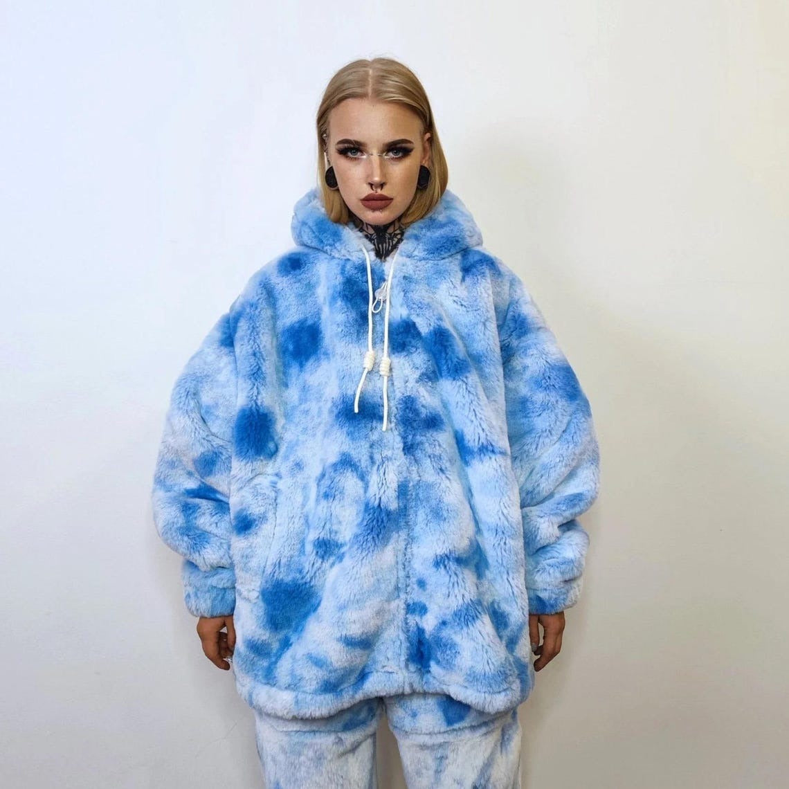 Blue tie-dye fleece joggers fluffy trousers luxury gradient pants handmade party fuzzy hotpants grunge festival set raver tracksuit