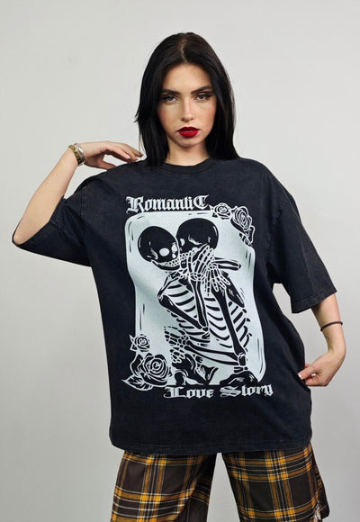 Kissing skeleton t-shirt bones tee skull top in vintage grey