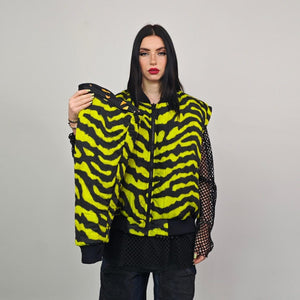 Tiger bomber black yellow jacket animal print reversible college varsity detachable sleeves handmade striped puffer grunge rocker e-boy coat