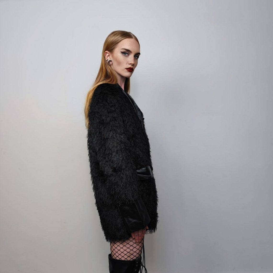 Faux fur blazer PU leather sleeves jacket fluffy luxury fleece coat faux leather lapel smart jacket in black