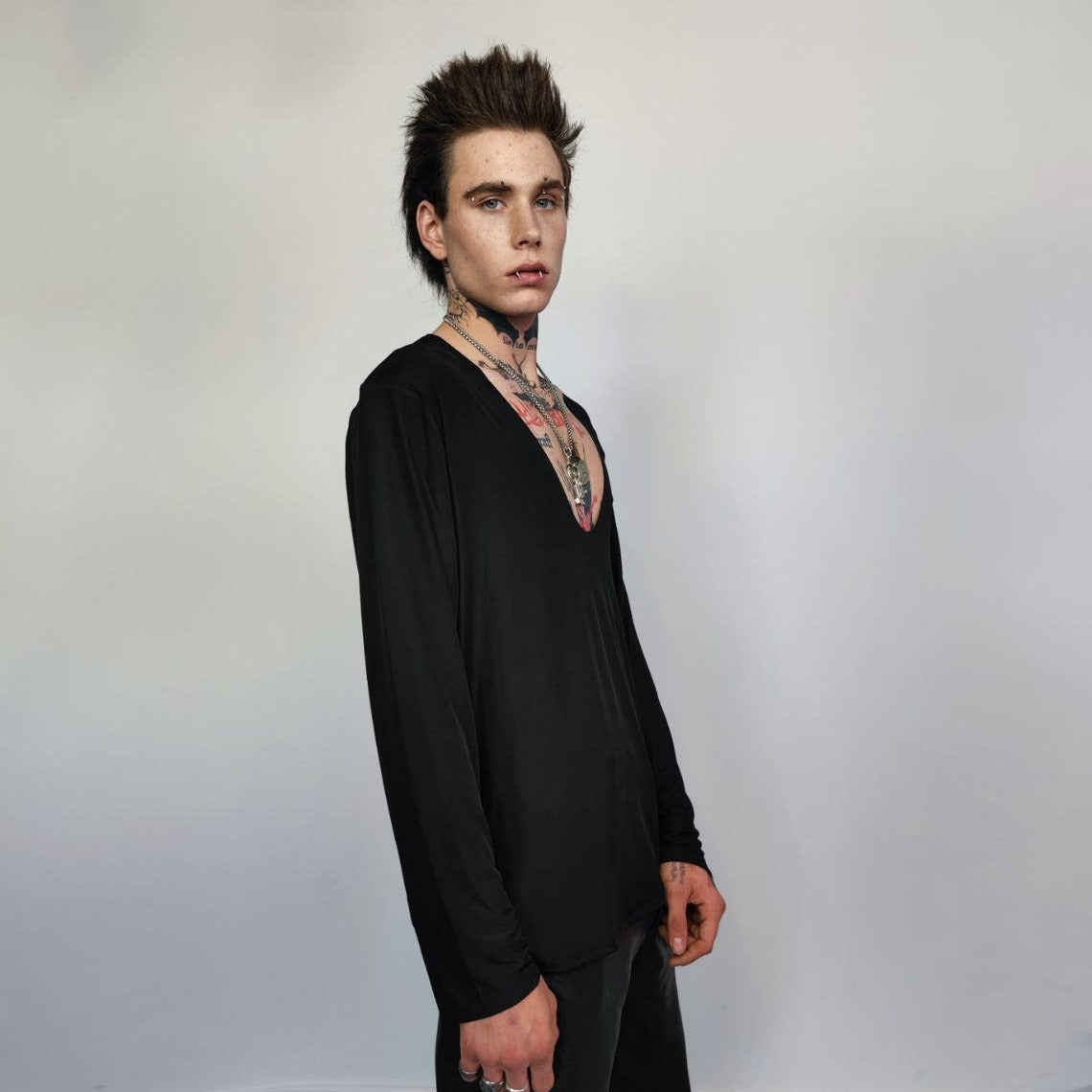 Deep V-neck top revealing blouse solid sweatshirt cut out neck long sleeve t-shirt rocker jumper edgy baggy tee in black