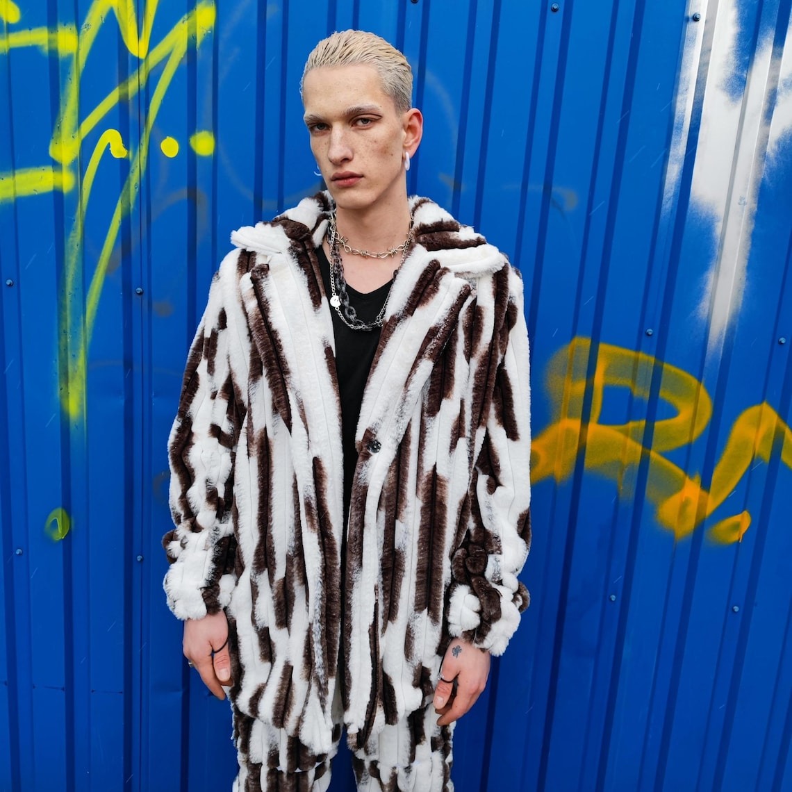 Oversize trench coat faux fur brown overcoat animal print jacket striped detachable sleeves handmade zebra pattern festival Coachella fleece