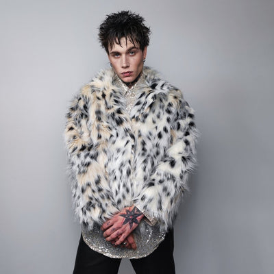 Cropped faux fur jacket fluffy spot print bomber festival leopard varsity aviator fleece coat high fashion cheetah pattern coat in off white