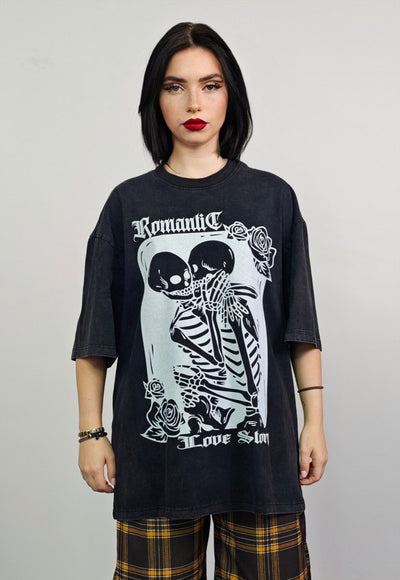 Kissing skeleton t-shirt bones tee skull top in vintage grey