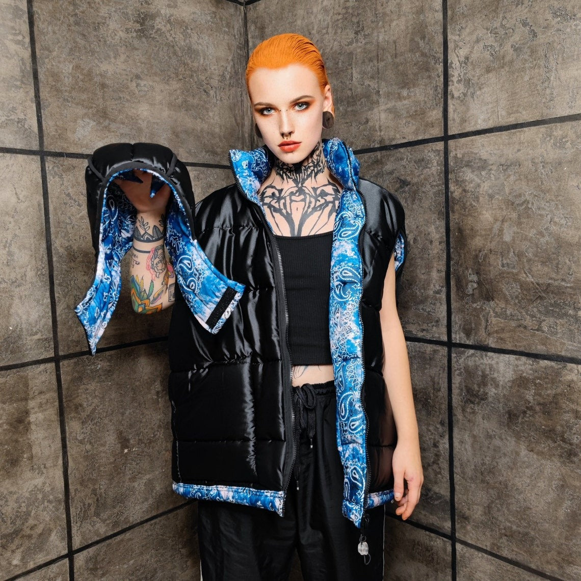 Paisley bomber handmade detachable bandanna puffer tie-dye jacket cashew print bomber two sided gradient jacket in blue