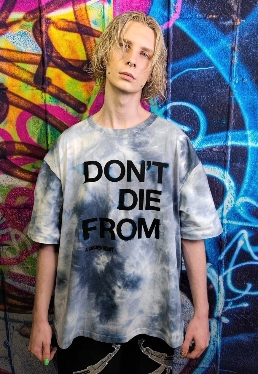 Tie-dye t-shirt heart breaker slogan tee in grey blue