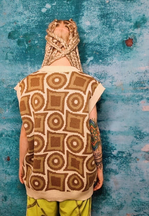 Geometric print sleeveless sweater preppy cardigan in brown