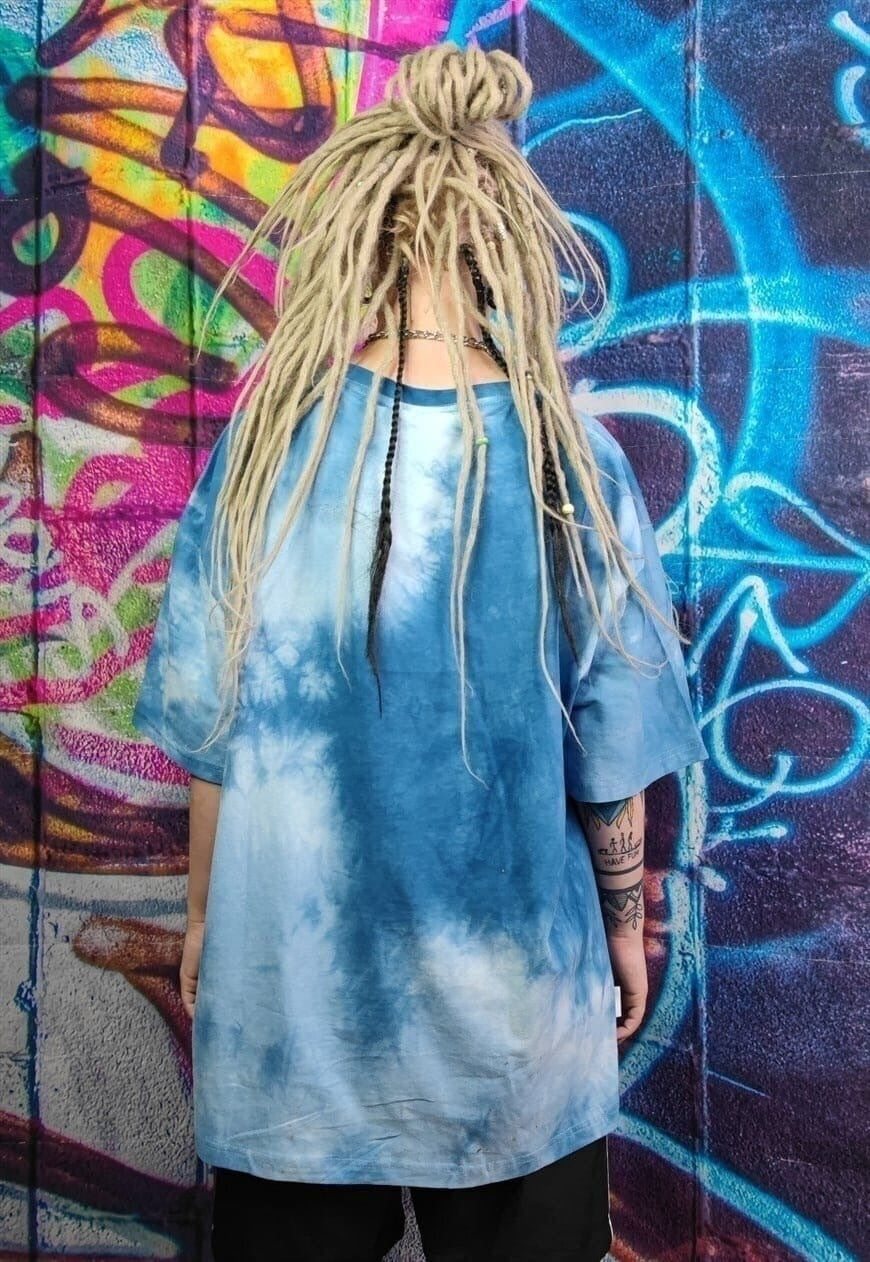 Ti-dye t-shirt Y2K heart breaker slogan tee in cloud blue
