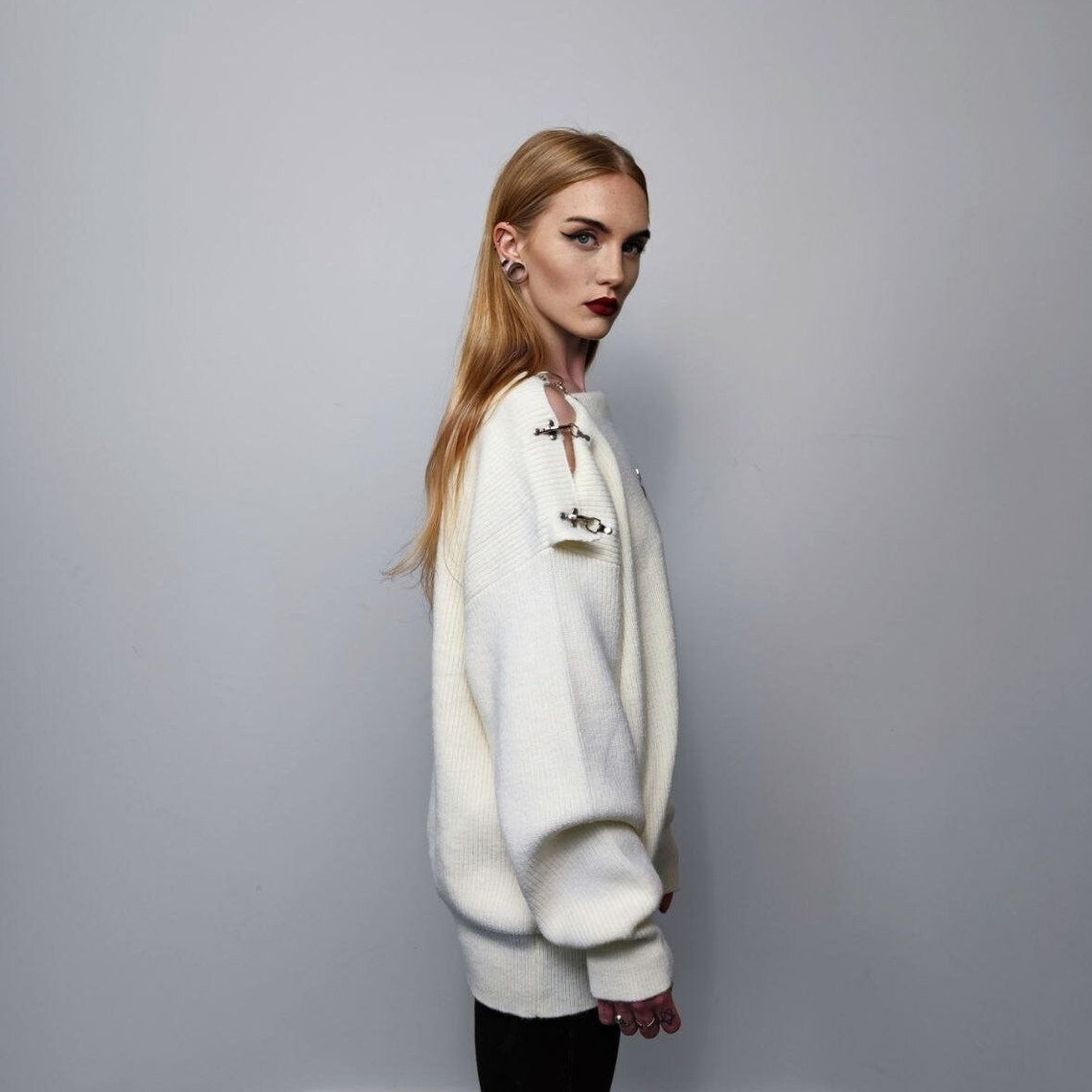 Utility sweater buckle finish jumper gorpcore top cut out shoulder top metal badge knitted pullover cyber punk sweatshirt in off white