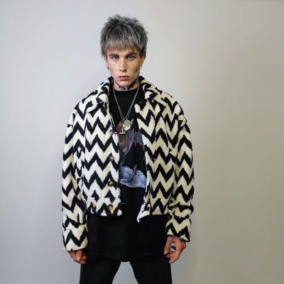 Striped fleece jacket zigzag catwalk bomber geometric fluffy varsity contrast pattern aviator hard fleece grunge coat in black & white