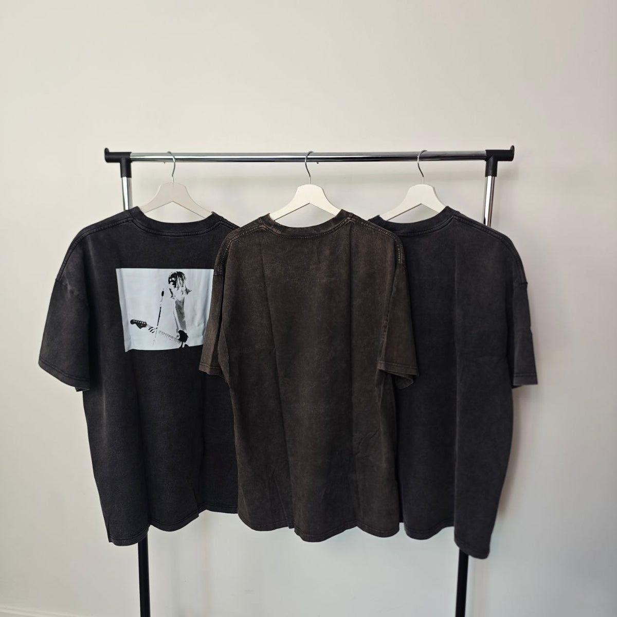 Kurt Cobain ,Nirvana ,BEE PRINT vintage wash t-shirt sample sale 3 for 2