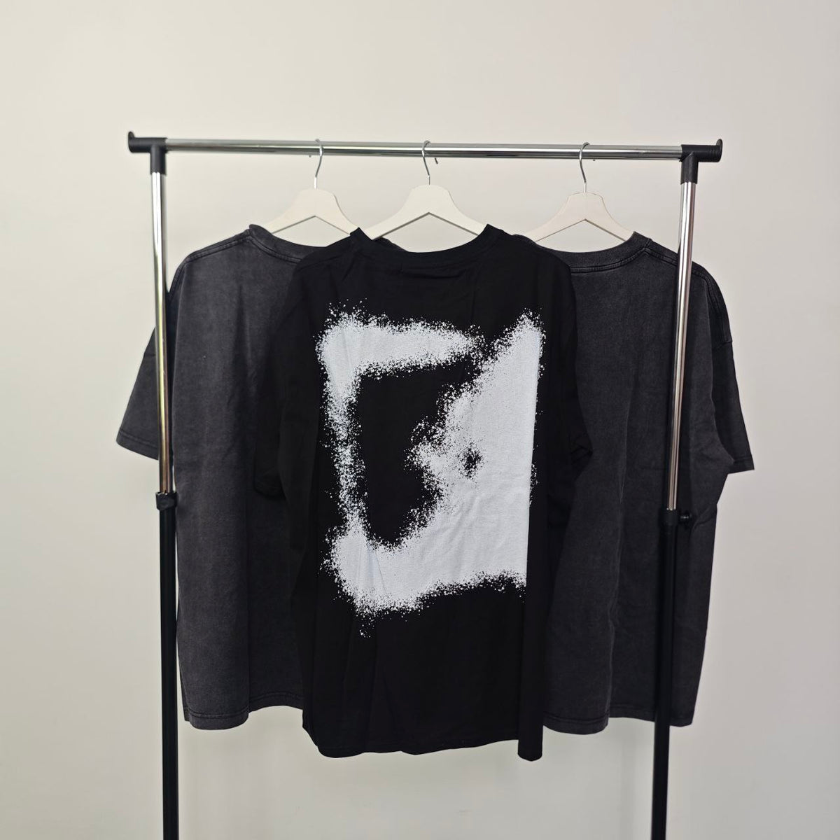 Psychedelic PRINT vintage wash t-shirt sample sale 3 for 2