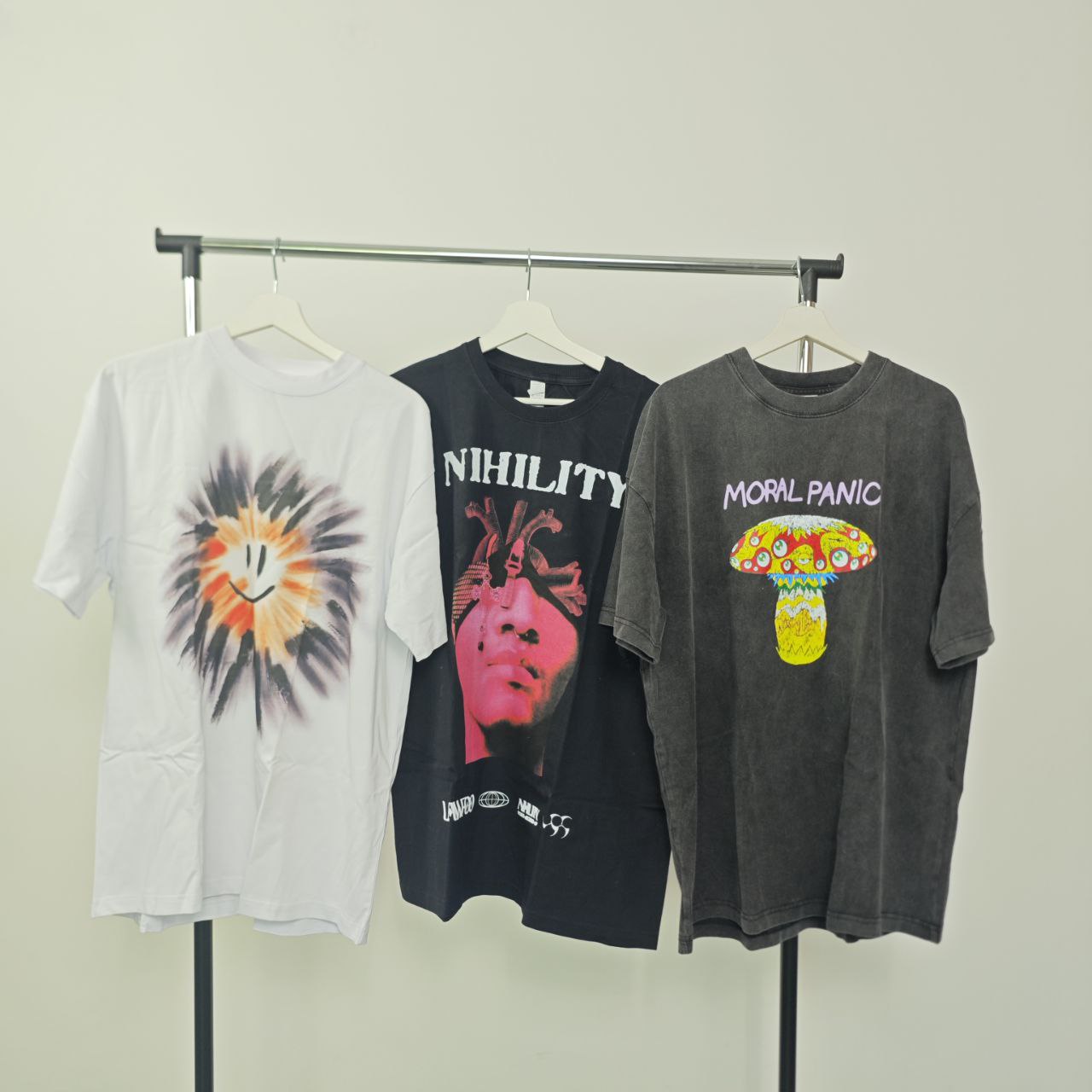 Sun print graffiti PRINT vintage wash t-shirt sample sale 3 for 2