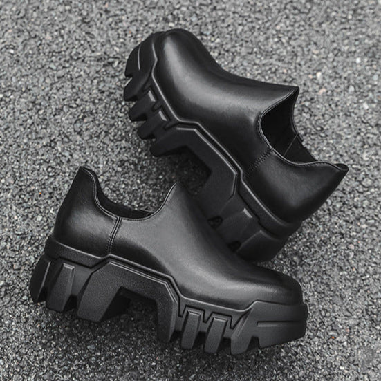 Extreme platform catwalk shoes black futuristic tractor sole rave trainers 90s style grunge sneakers